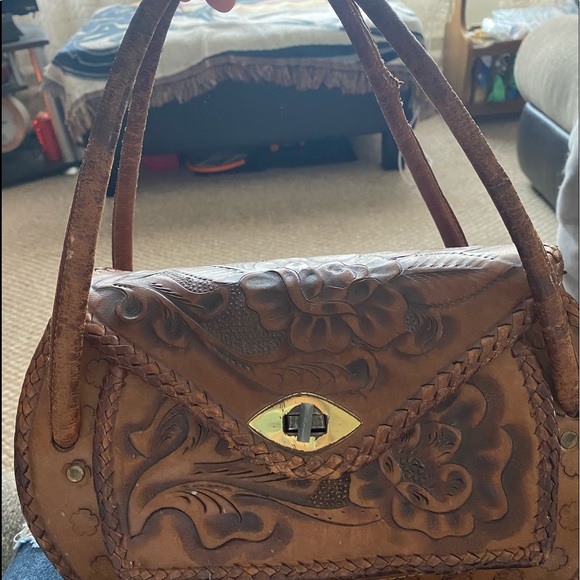 Mexican tooled leather purse 🍀 - Picture 2 of 6